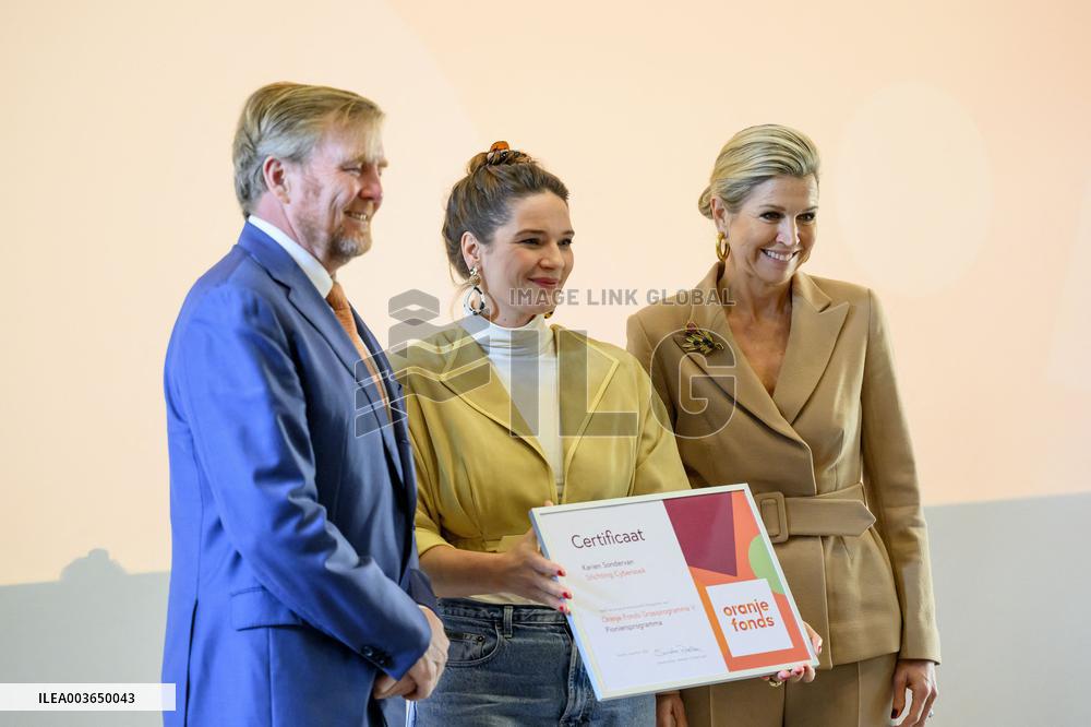 Royals Present Growth Certificates - Utrecht