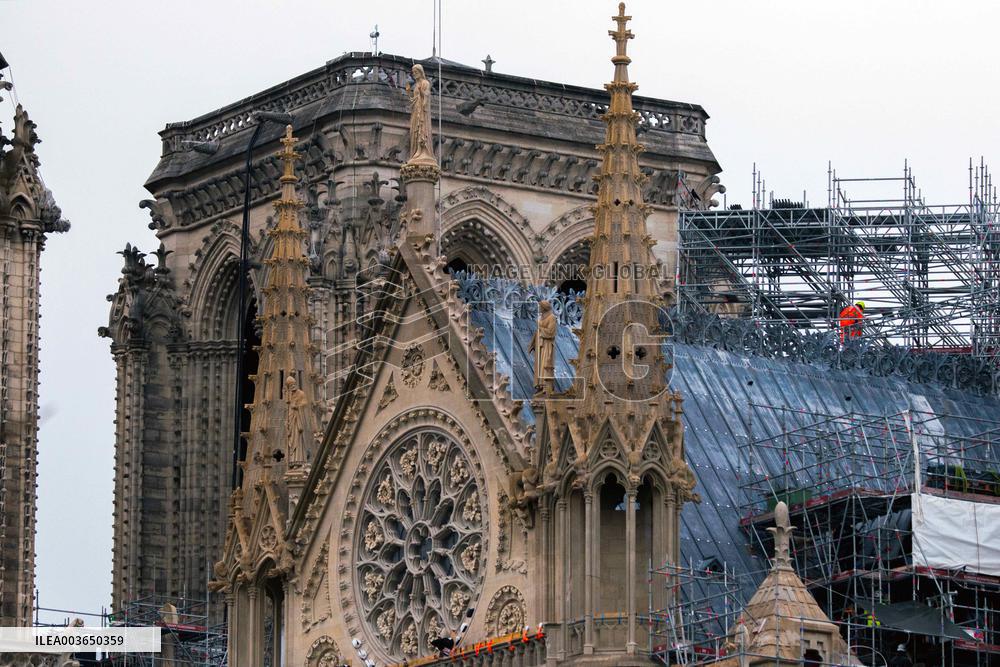 Illustration - Notre-Dame de Paris Cathedral - Paris