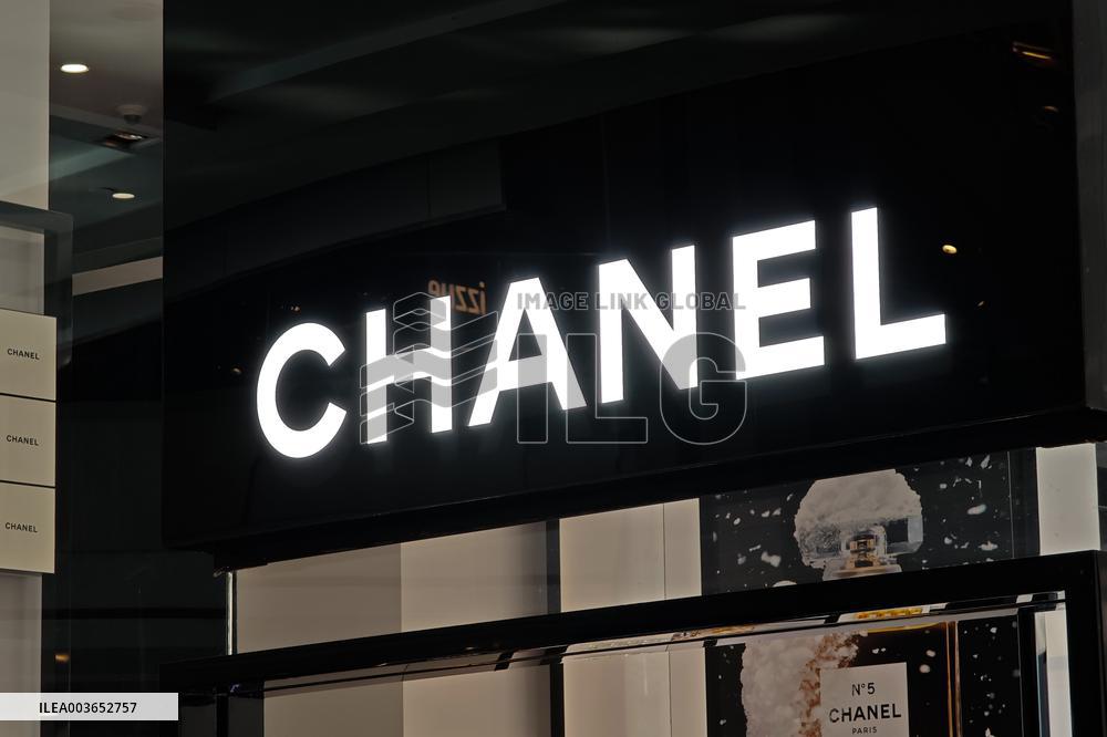 CHANEL Store