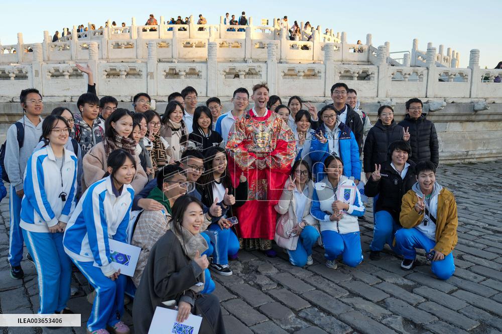 Evan Kail, Pawnbroker and Memory Keeper Trip in China