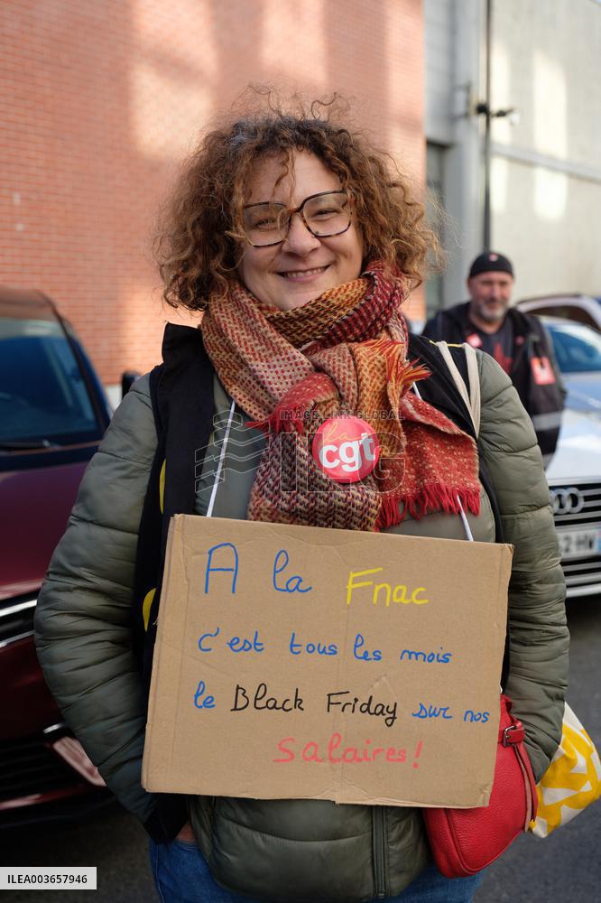 Demonstration Outside Fnac Darty Headquarters - Ivry-Sur-Seine