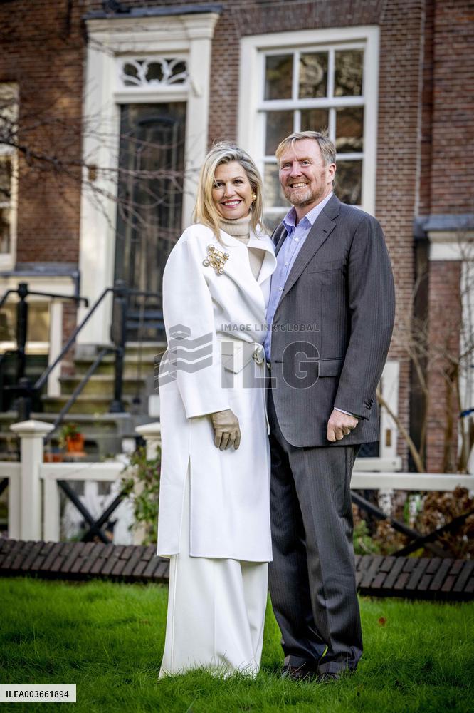 Royal Family Traditional Photo Session - Amsterdam