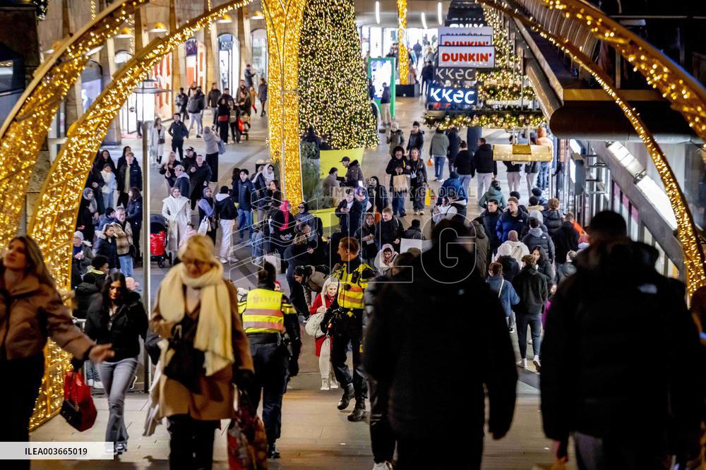 Black Friday Shopping - Rotterdam