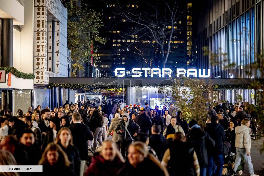 Black Friday Shopping - Rotterdam