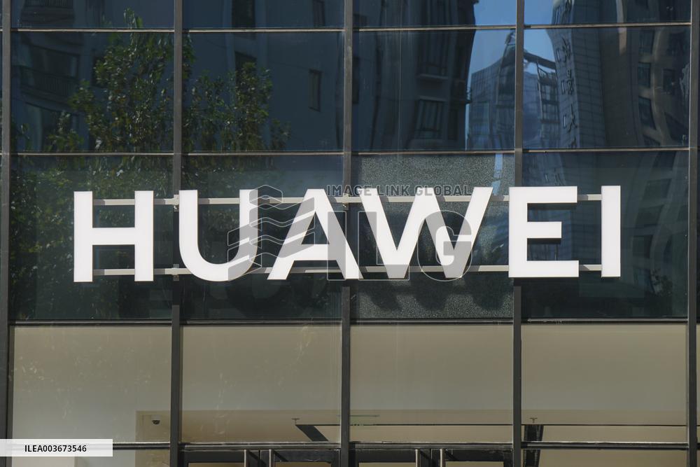 Huawei Applies For HarmonyOS Office Trademark