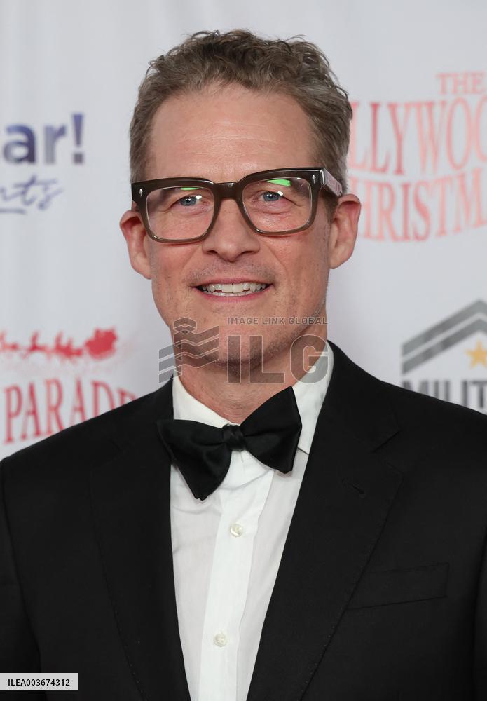 92nd Anniversary Of The Hollywood Christmas Parade Supporting Marine Toys For Tots - LA