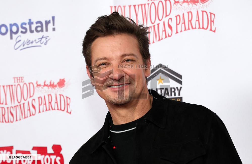 92nd Anniversary Of The Hollywood Christmas Parade Supporting Marine Toys For Tots - LA