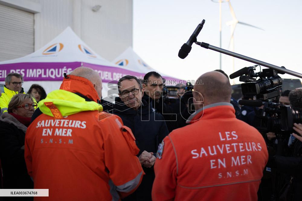 Bruno Retailleau Meets with local actors on the migrant crisis - Boulogne-sur-Mer
