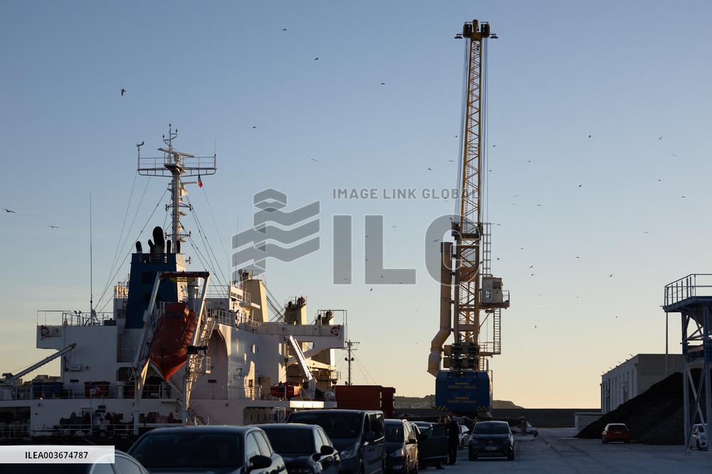 Bruno Retailleau Meets with local actors on the migrant crisis - Boulogne-sur-Mer