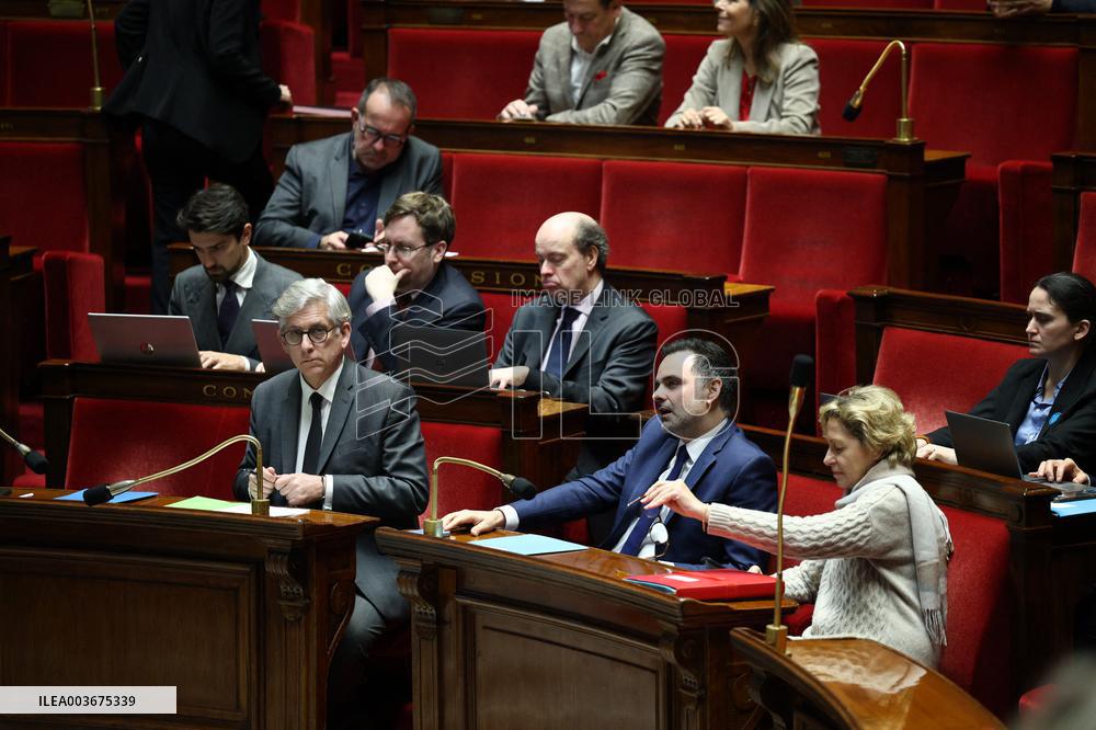 Draft Of The Social Security Bill 2025 Voting Session - Paris