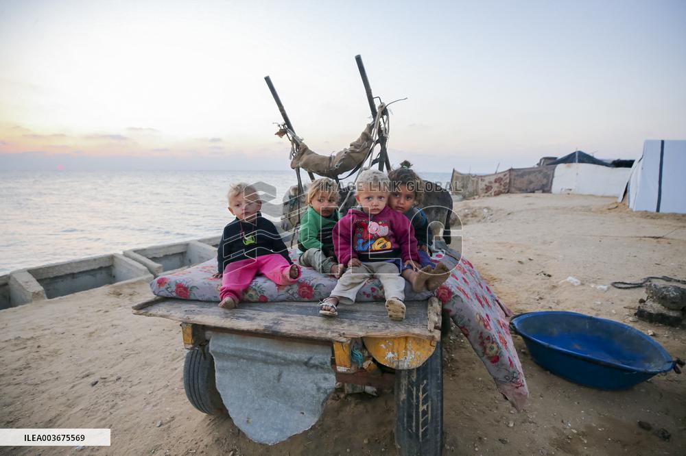 Displaced Palestinians in Deir al-Balah - Palestine