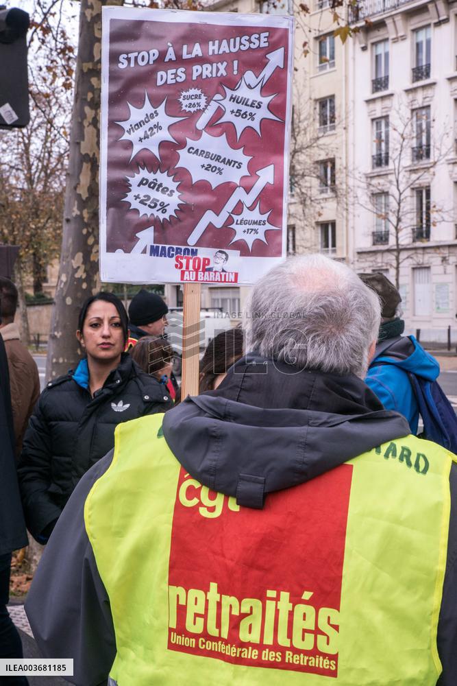 Demonstration For The Pension - Paris