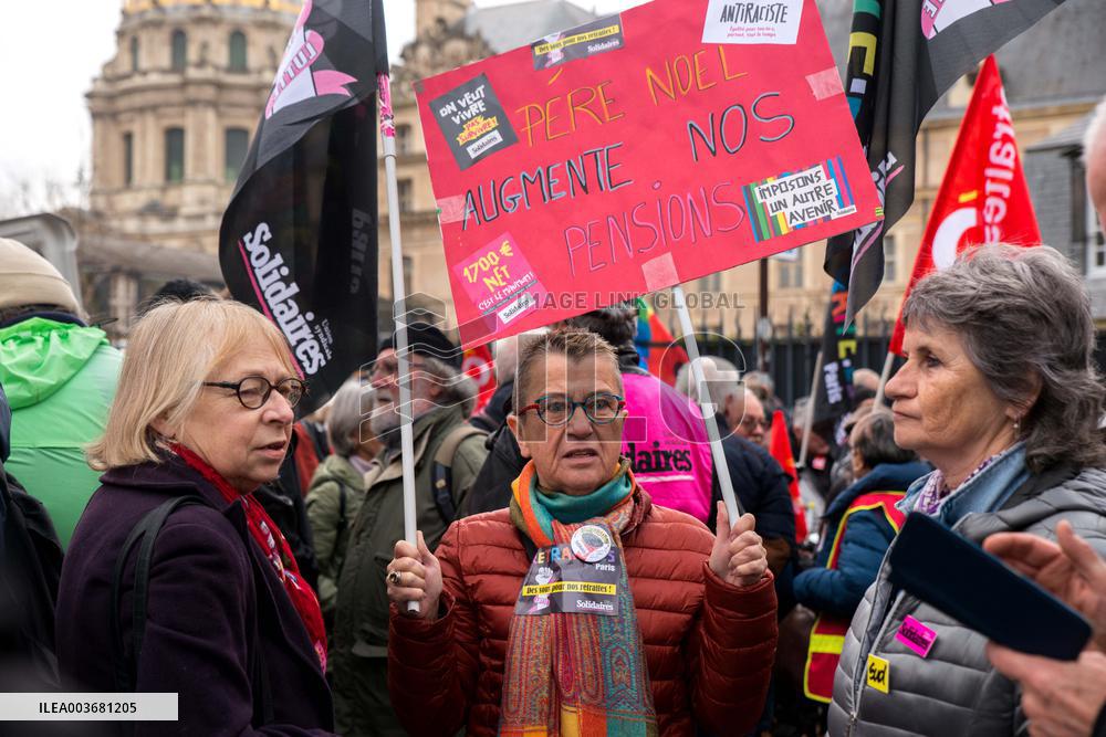 Demonstration For The Pension - Paris