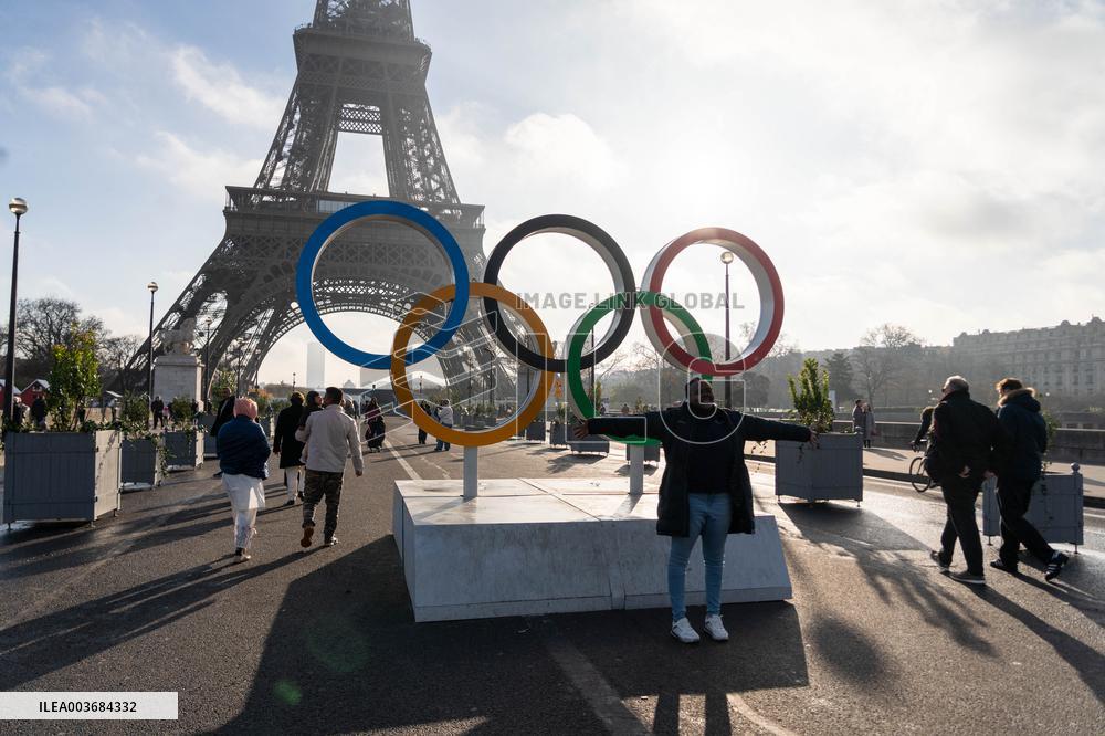 Illustration of the Olympic Rings - Paris