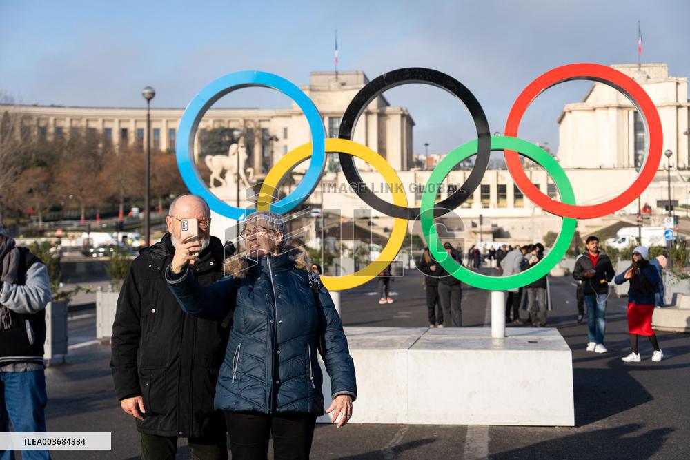Illustration of the Olympic Rings - Paris