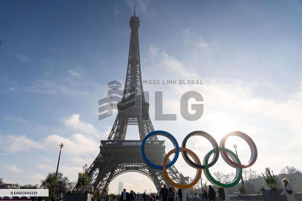 Illustration of the Olympic Rings - Paris