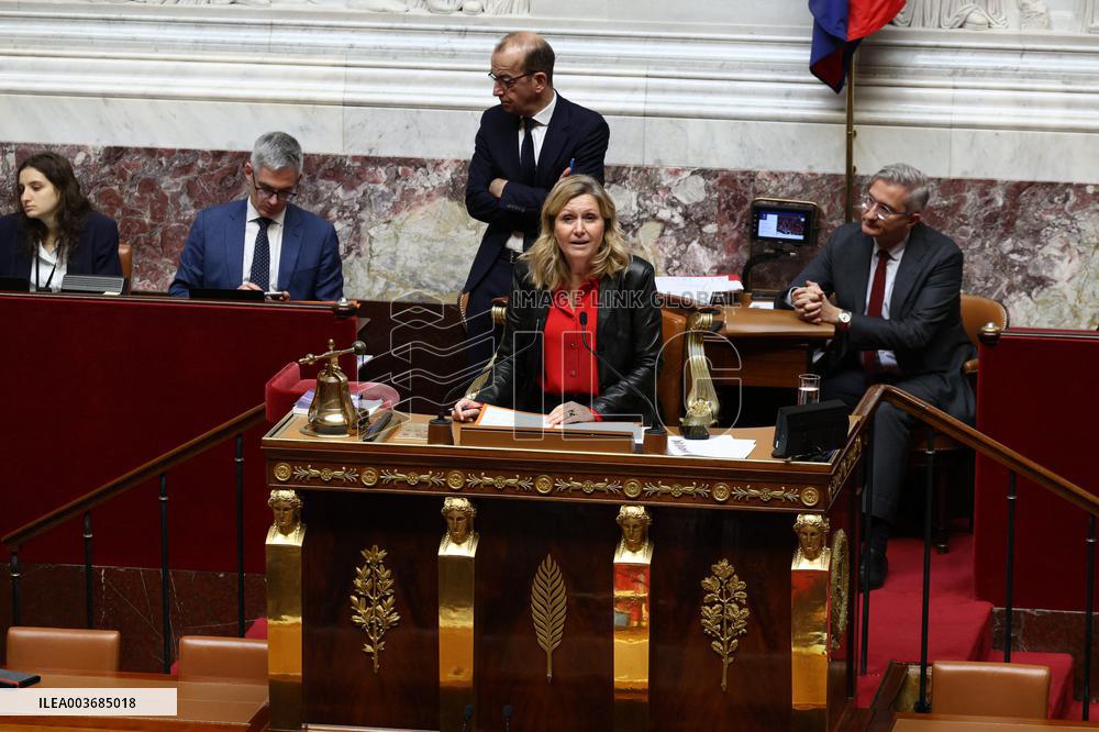 Questions To The Government - Paris