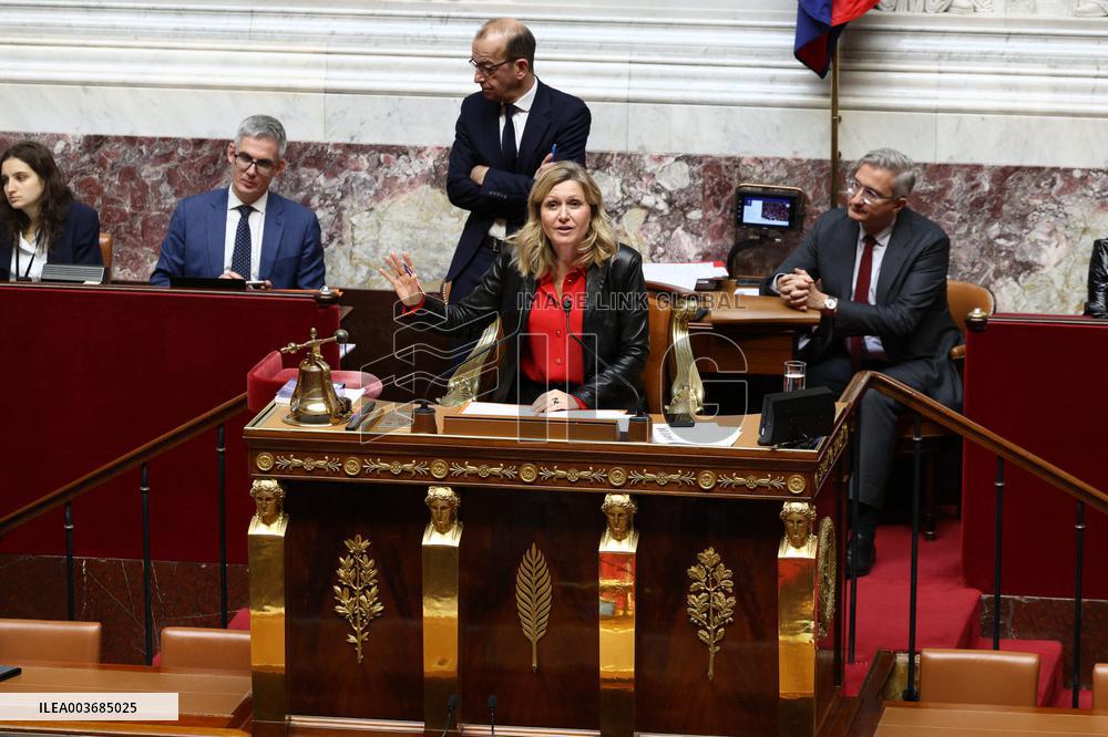 Questions To The Government - Paris