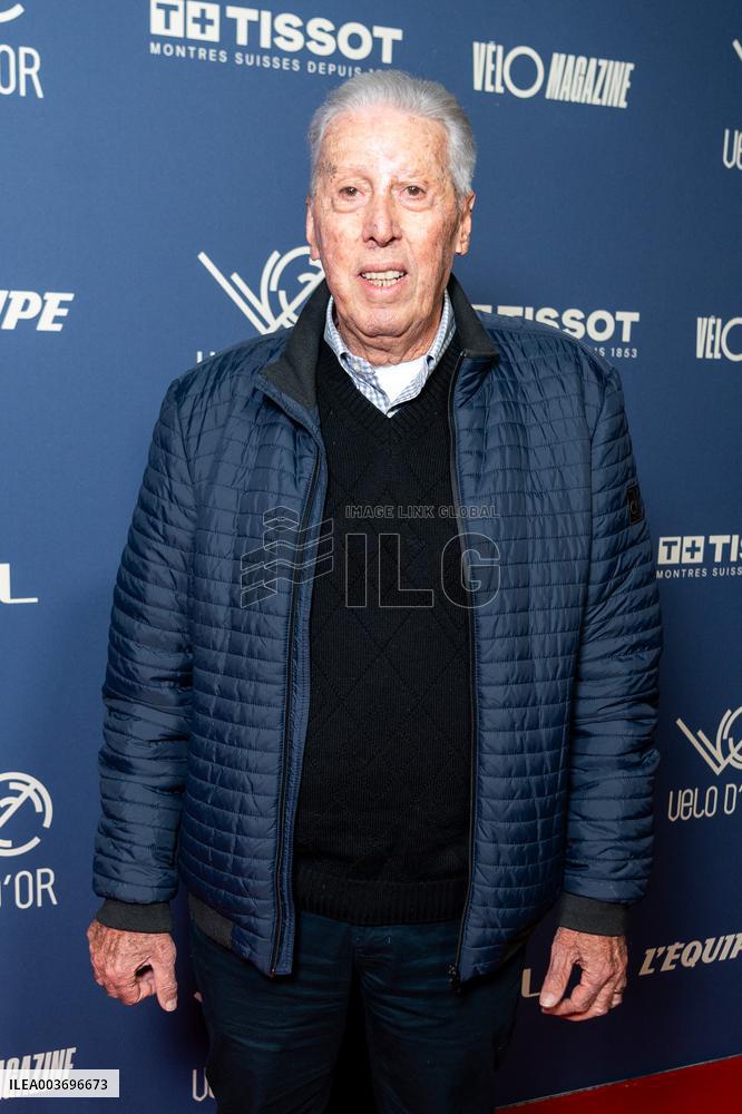 Golden Bike Ceremony - Paris