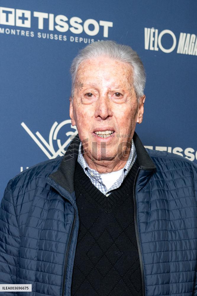 Golden Bike Ceremony - Paris