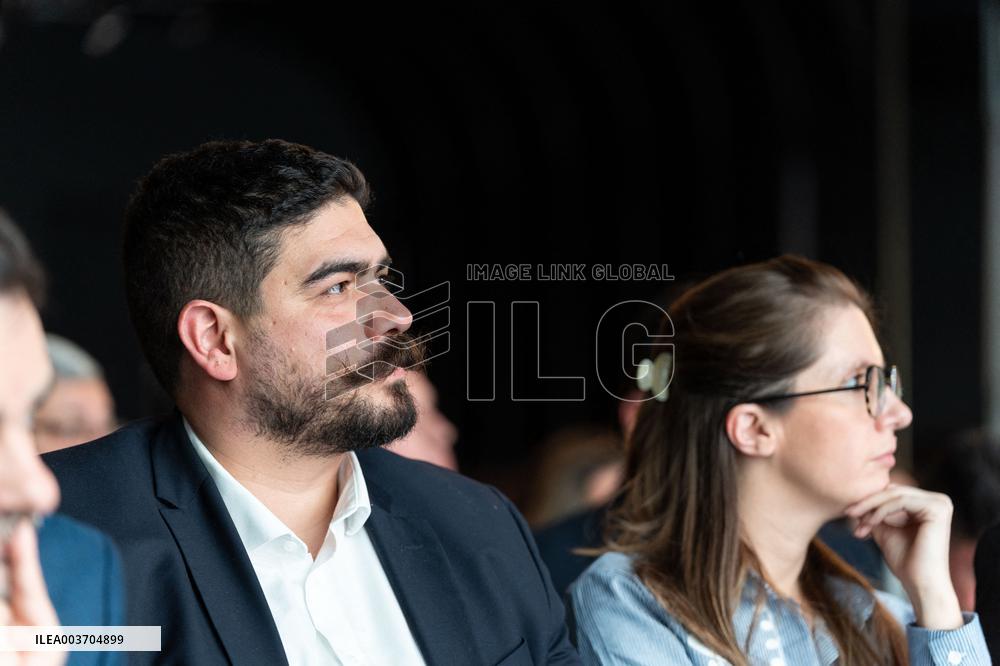 National Council Of Renaissance Political Party - Paris