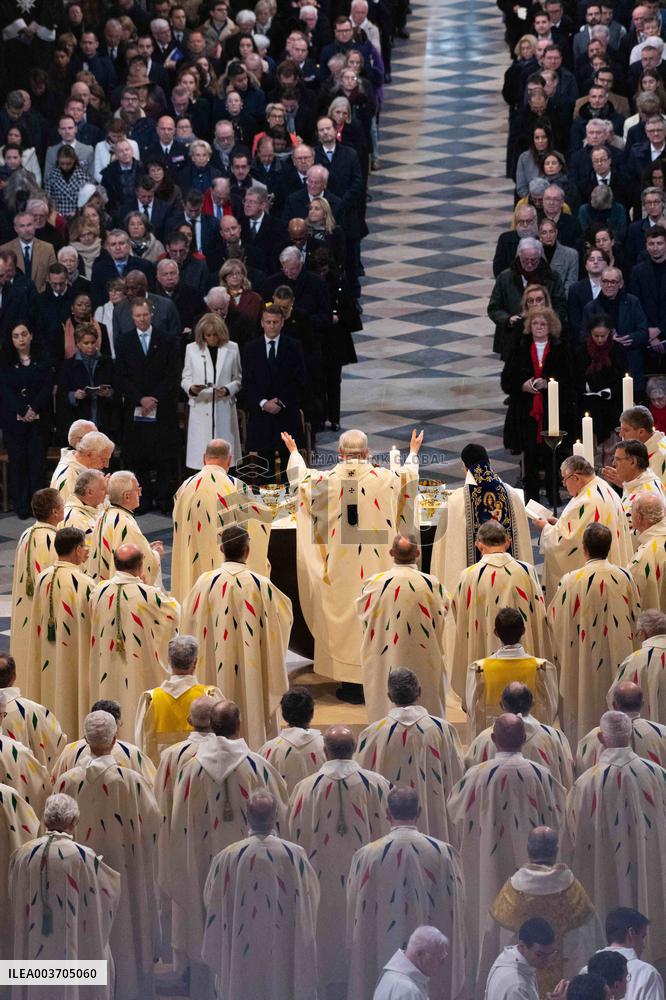 First Mass For The Public Notre-Dame Cathedral - Paris