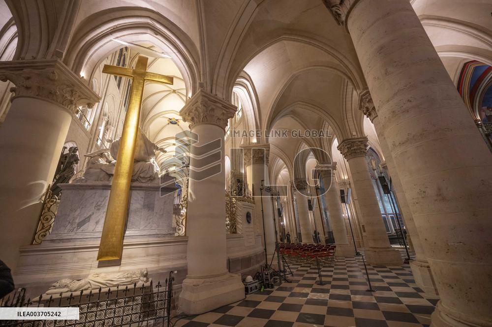 First Mass For The Public Notre-Dame Cathedral - Paris