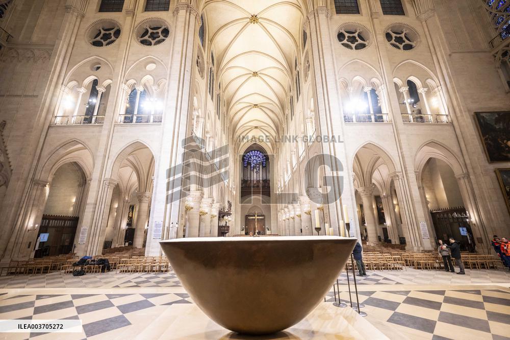First Mass For The Public Notre-Dame Cathedral - Paris