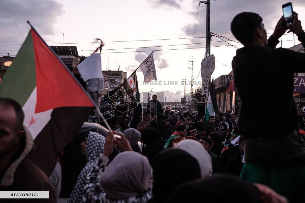 Syrian Opposition Celebrate The End Of Assad Regime - Lebanon