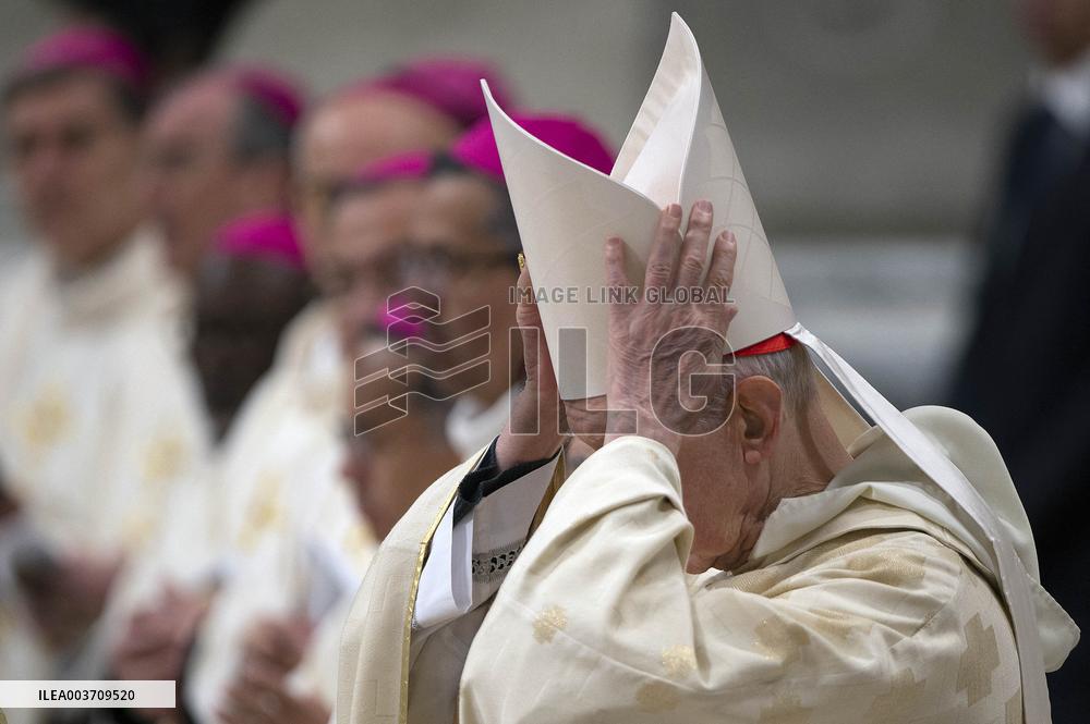 Pope Francis Presides A Mass With The New Cardinals - Vatican