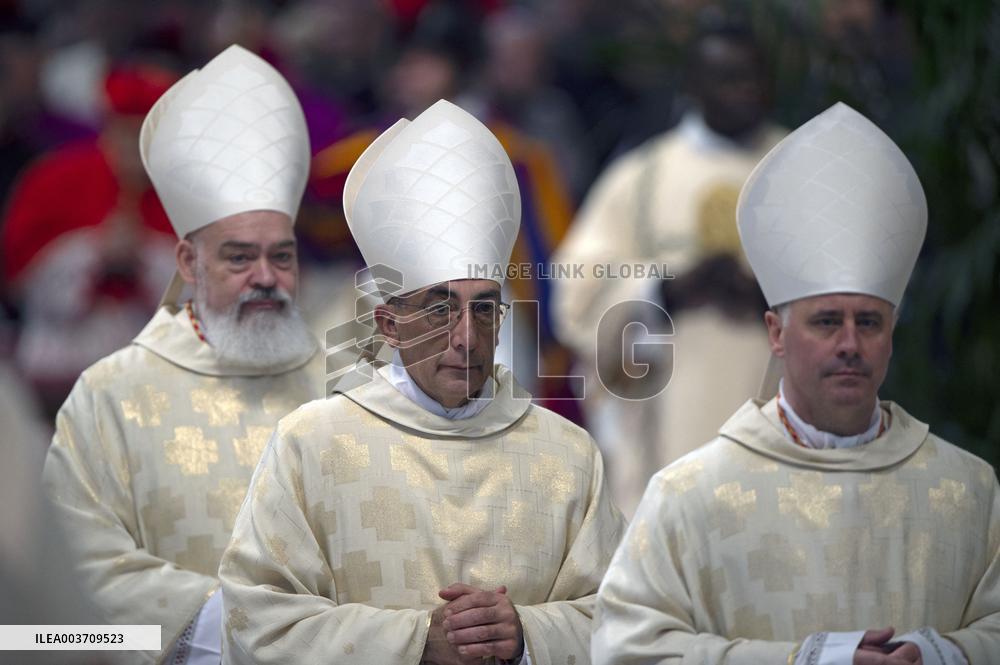 Pope Francis Presides A Mass With The New Cardinals - Vatican
