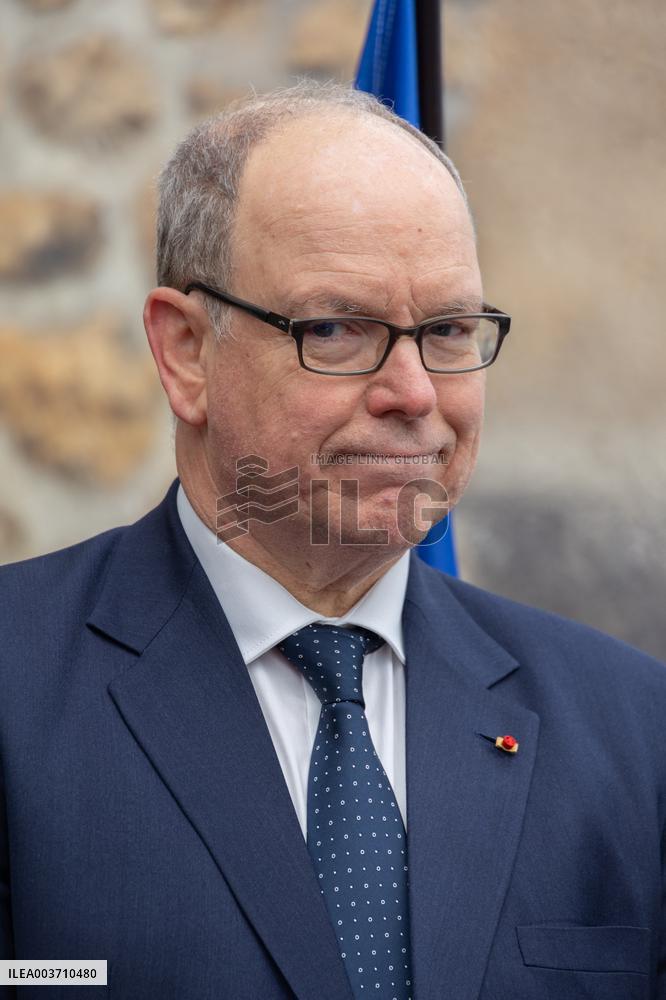 NO TABLOIDS - Prince Albert II Inaugurates Fresco Dedicated To John B. Kelly - Argenteuil