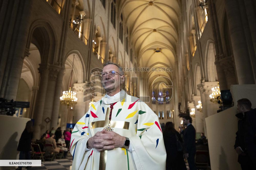 First Mass For The Public Notre-Dame Cathedral - Paris
