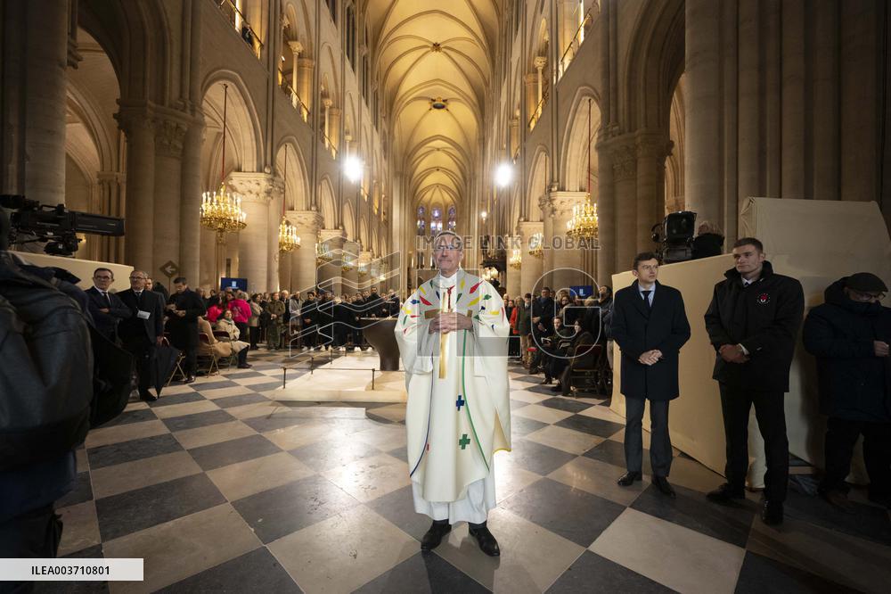 First Mass For The Public Notre-Dame Cathedral - Paris