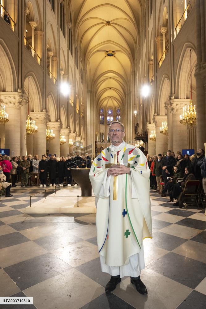 First Mass For The Public Notre-Dame Cathedral - Paris