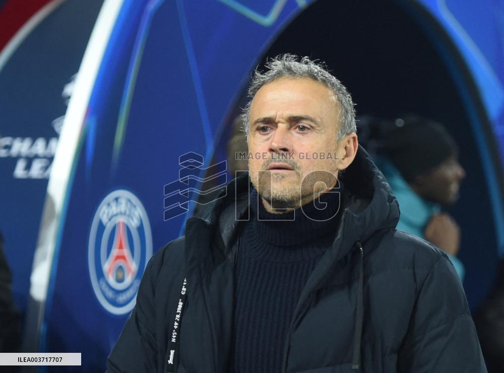 Champions League - Salzburg v PSG