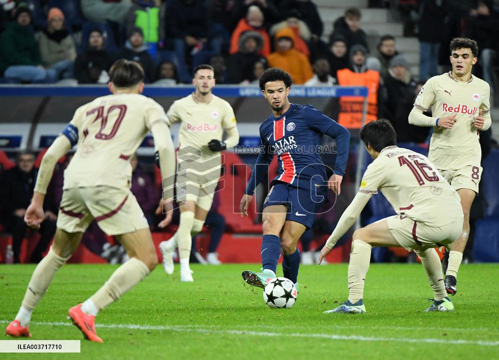 Champions League - Salzburg v PSG