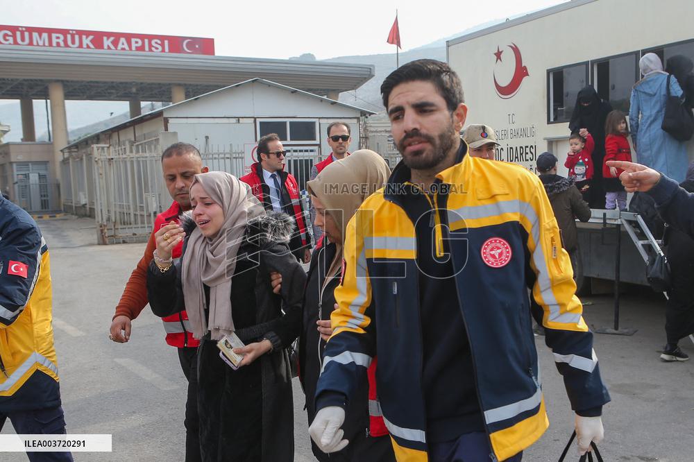 Syrian Refugees In Turkey Begin Returning Home - Hatay
