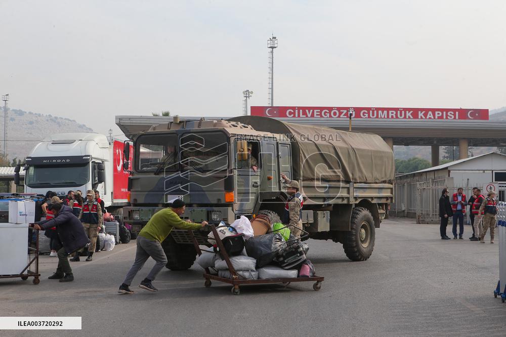 Syrian Refugees In Turkey Begin Returning Home - Hatay