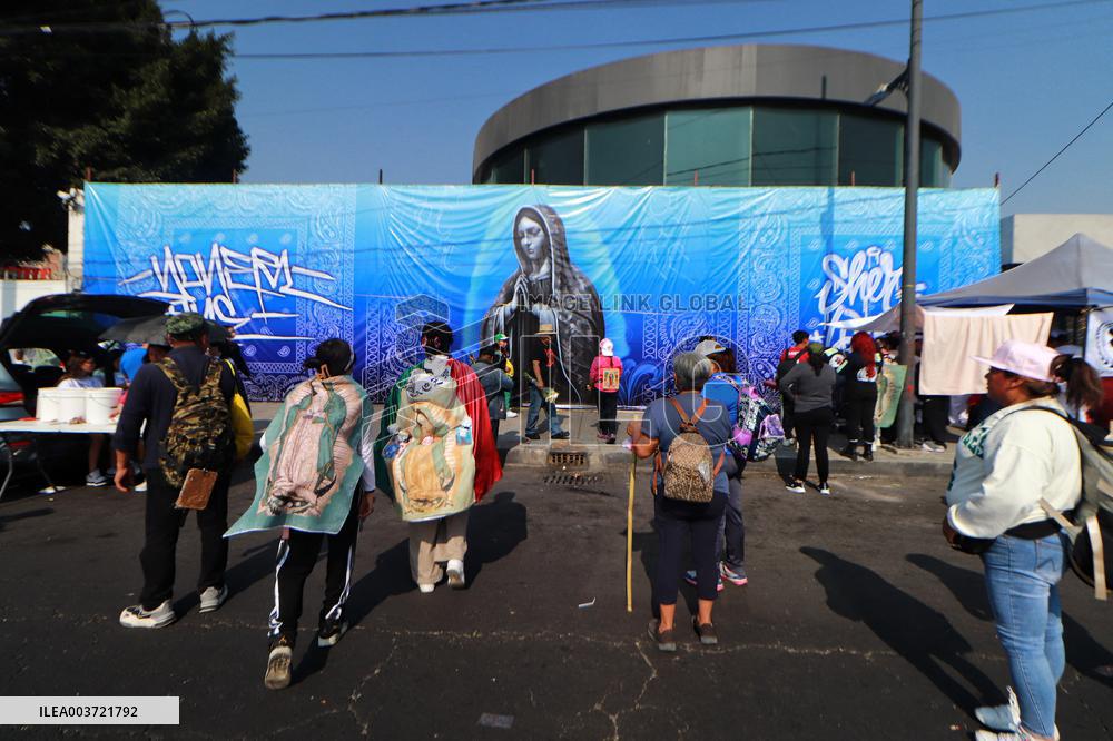 Pilgrims Arrive For Virgin Of Guadalupe Day - Mexico City