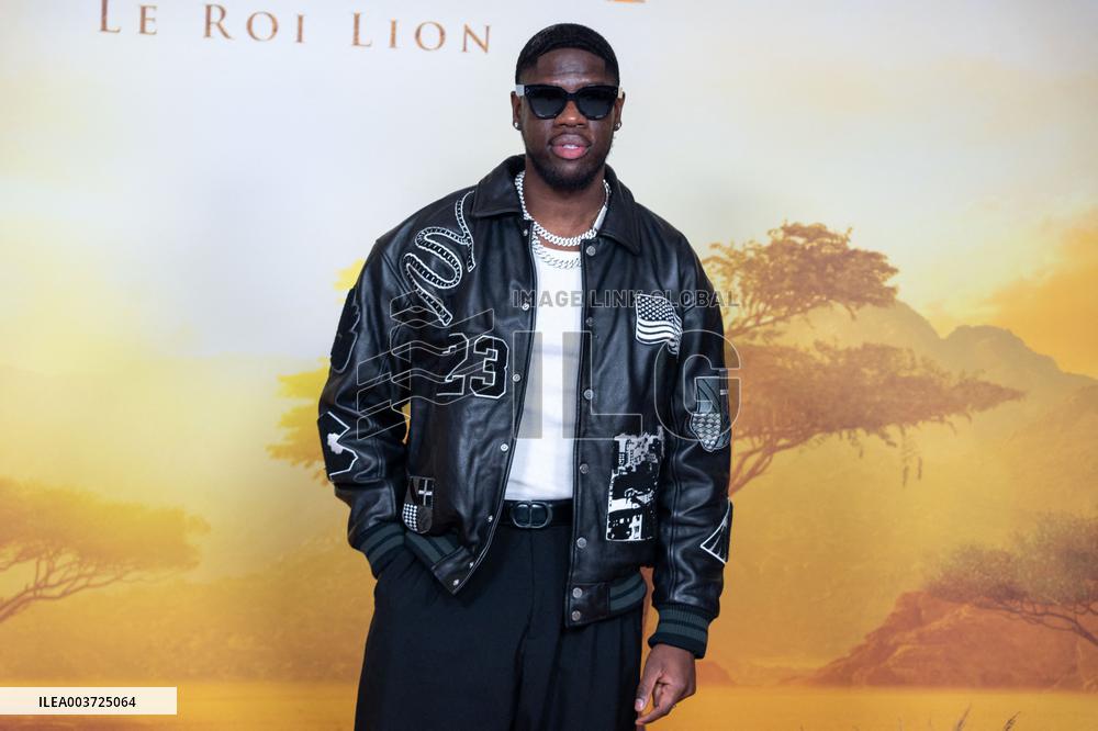 Mufasa Premiere - Paris AJ