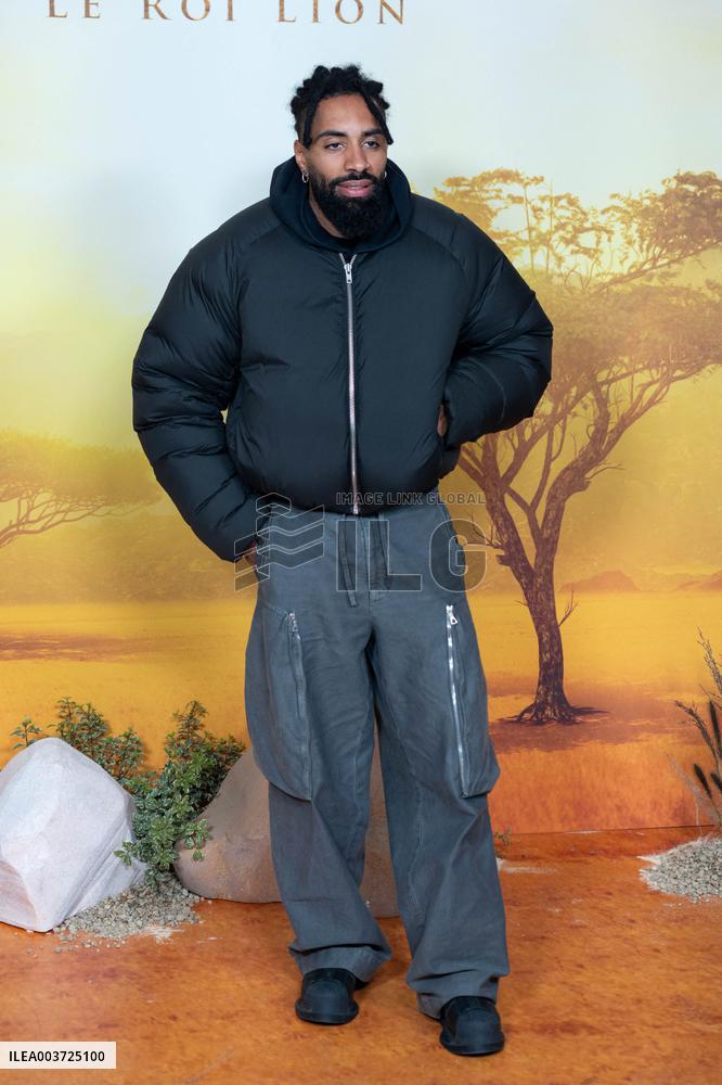 Mufasa Premiere - Paris AJ