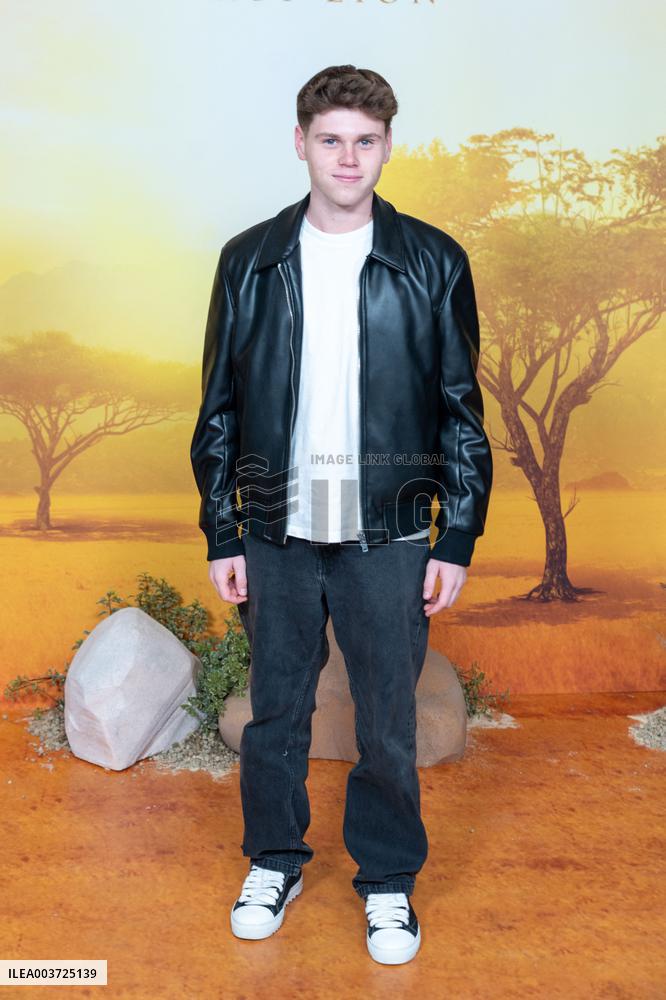 Mufasa Premiere - Paris AJ