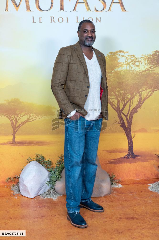 Mufasa Premiere - Paris AJ