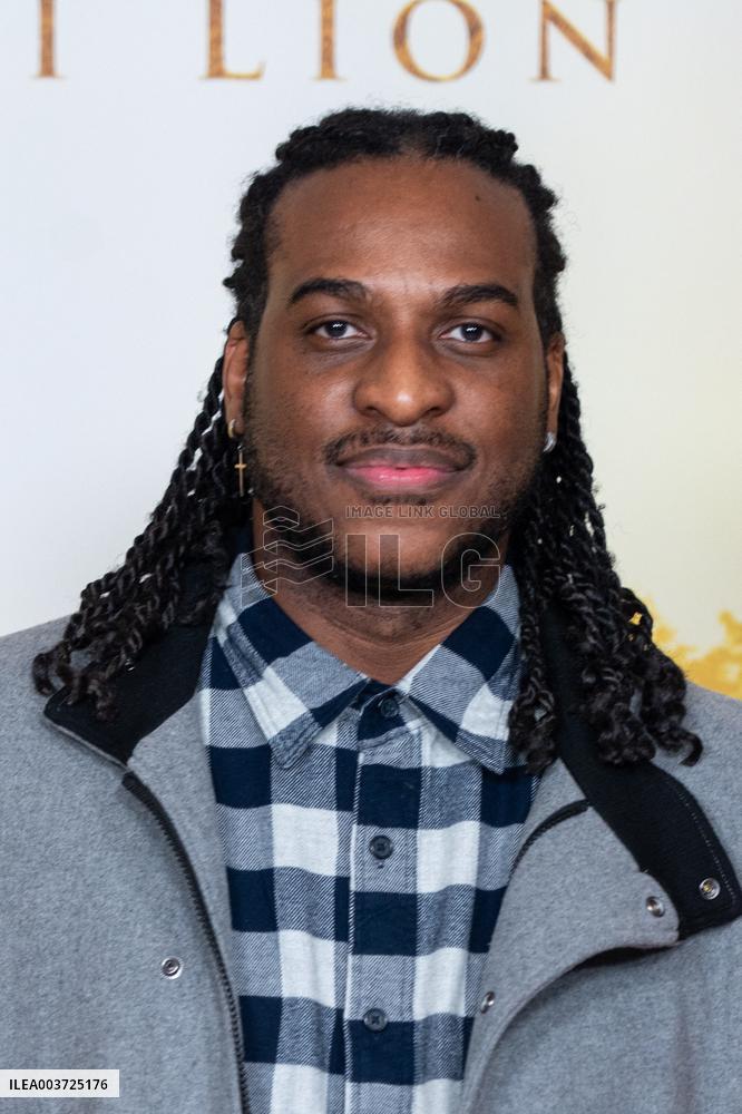 Mufasa Premiere - Paris AJ