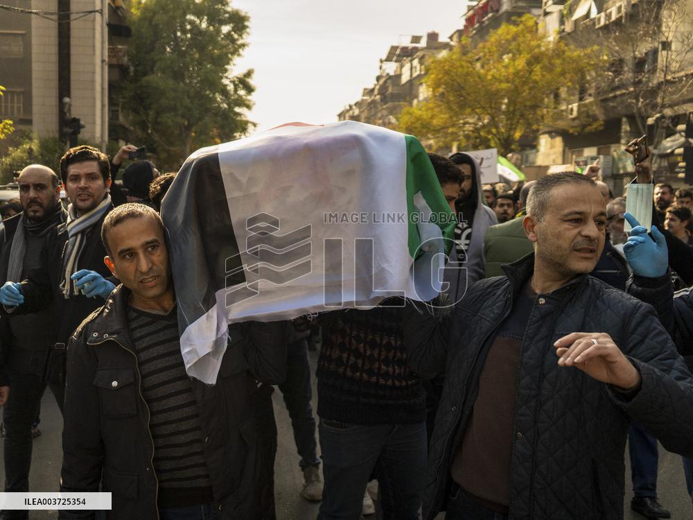 Mourners Gather For Activist Mazen Al-Hamada Funeral - Damascus