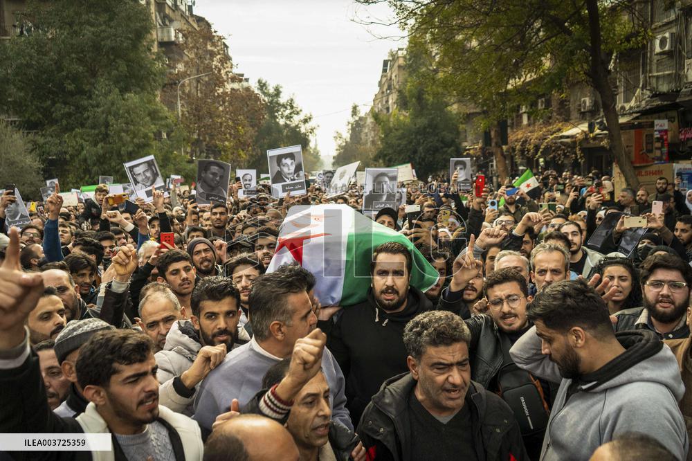 Mourners Gather For Activist Mazen Al-Hamada Funeral - Damascus