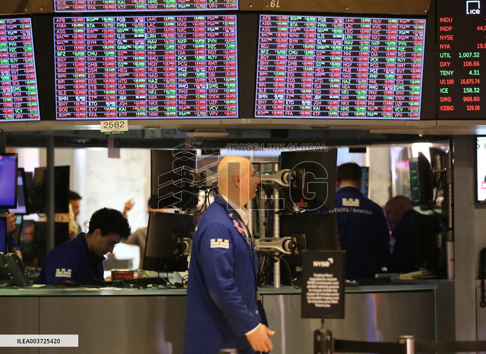 Trump Rings The NYSE Opening Bell - NYC