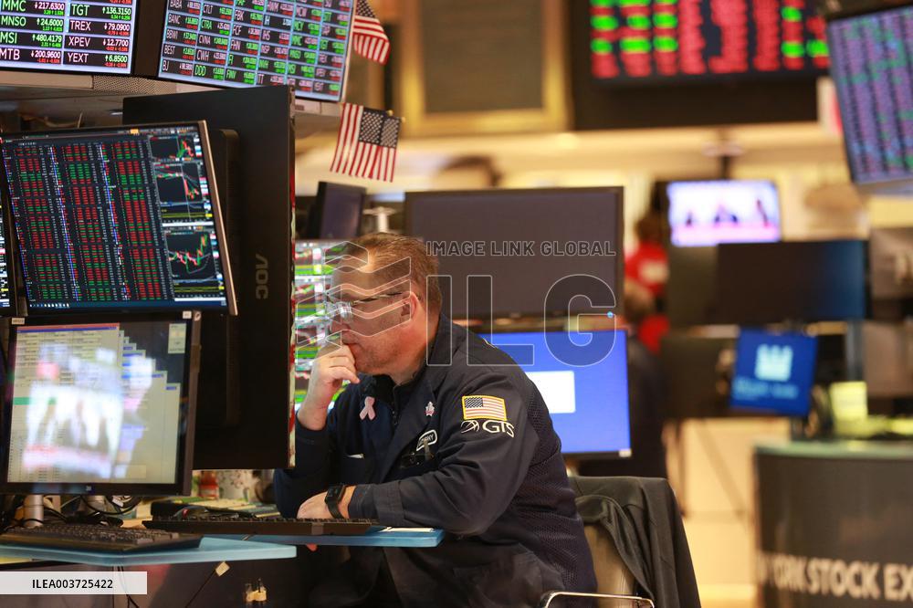 Trump Rings The NYSE Opening Bell - NYC