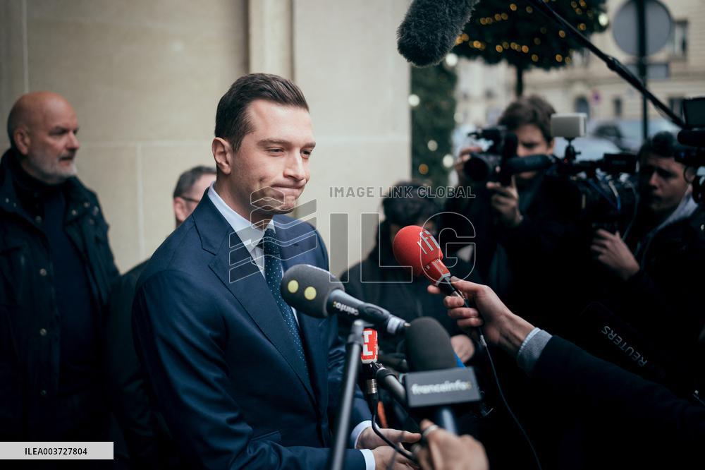 Jordan Bardella speaks to the press - Paris AJ